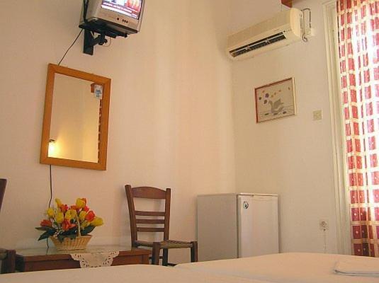 Hotel Maroulis Naxos City Zimmer foto
